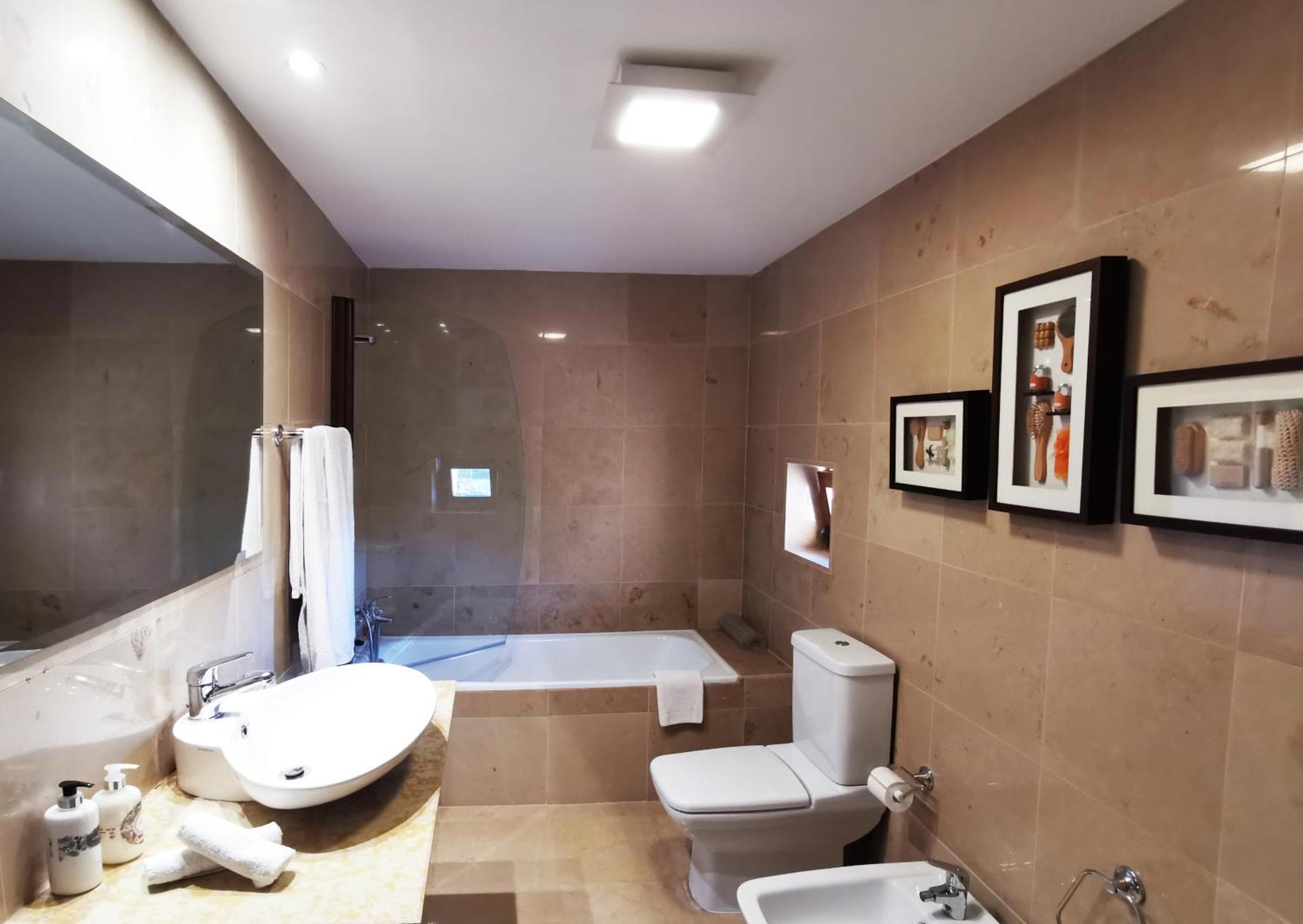 Casa Da Cisterna Guest House ฟิเกรา เด กาสเตโล รอดริโก ภายนอก รูปภาพ