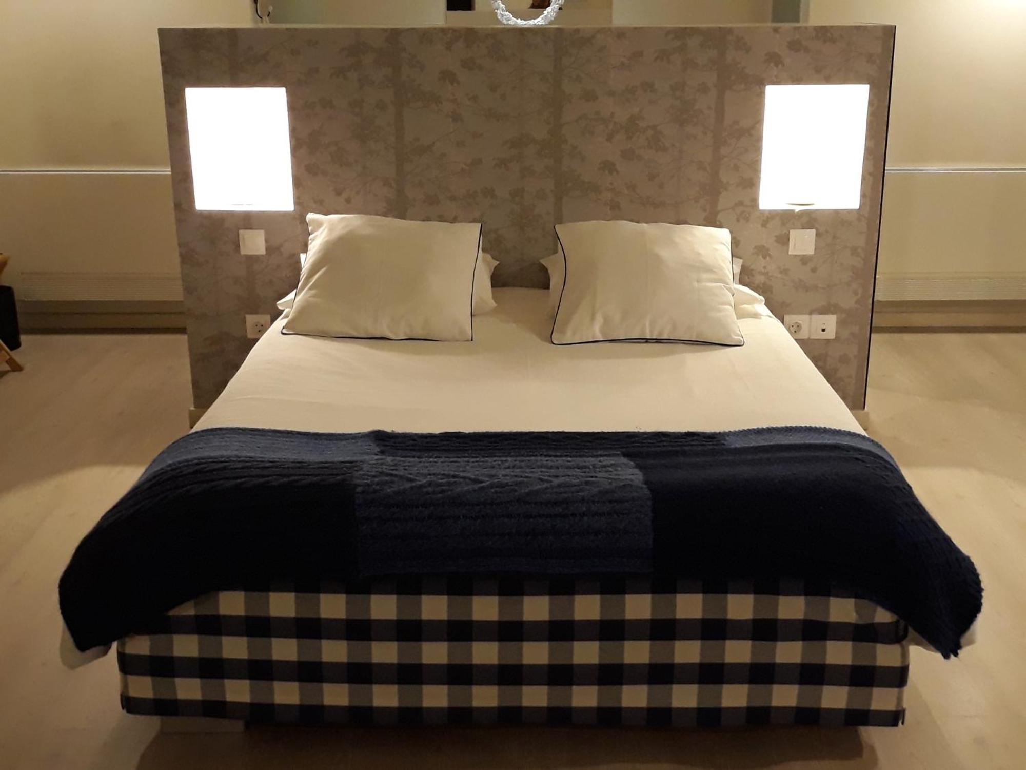 Casa Da Cisterna Guest House ฟิเกรา เด กาสเตโล รอดริโก ภายนอก รูปภาพ