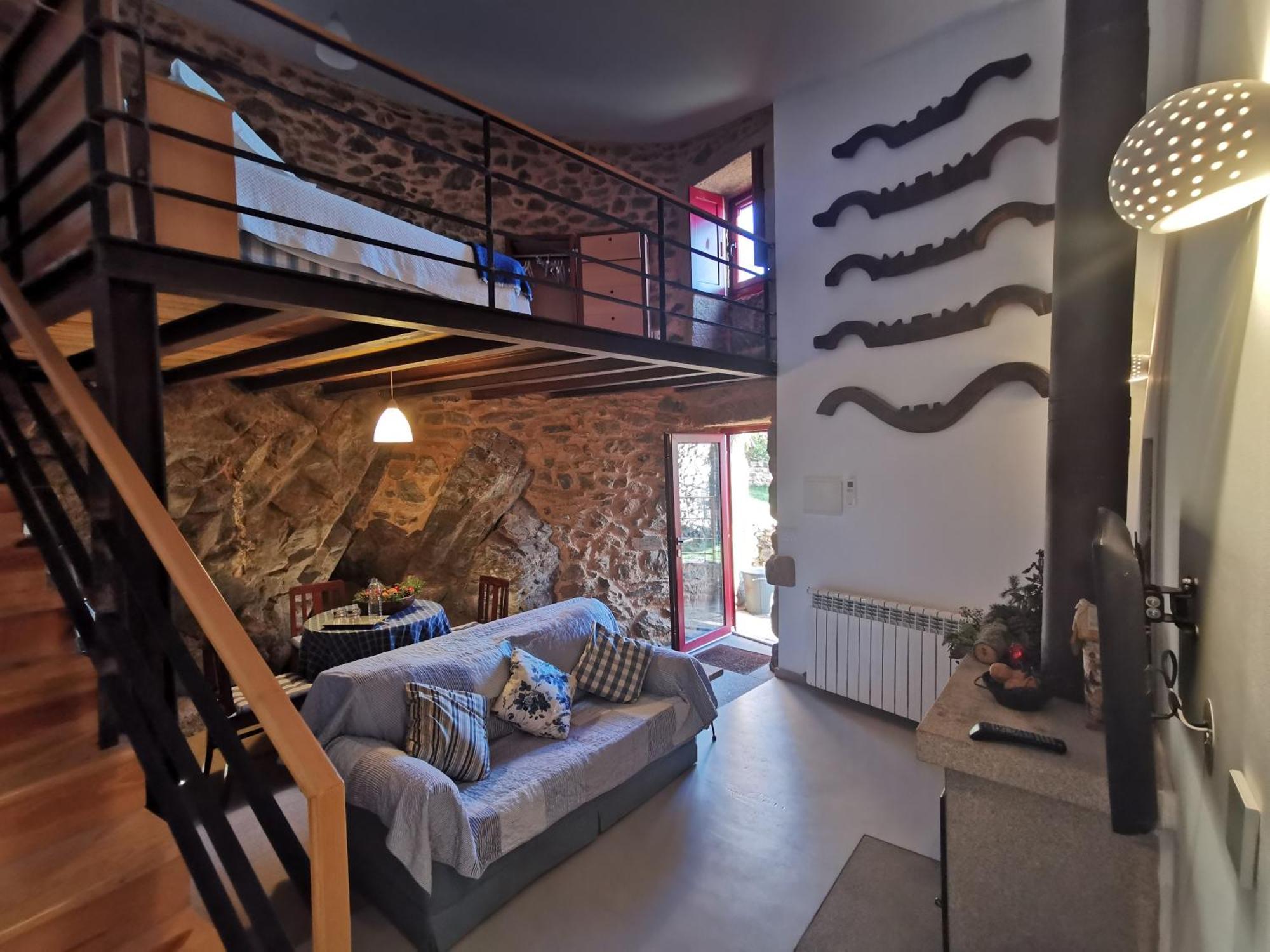 Casa Da Cisterna Guest House ฟิเกรา เด กาสเตโล รอดริโก ภายนอก รูปภาพ