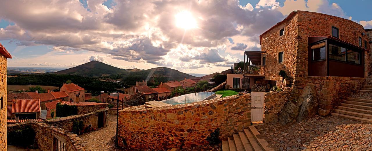 Casa Da Cisterna Guest House ฟิเกรา เด กาสเตโล รอดริโก ภายนอก รูปภาพ